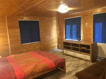Фото номера Дом с 4 спальнями Дома для отпуска Cabana Bucura г. Рыу-де-Мори 28